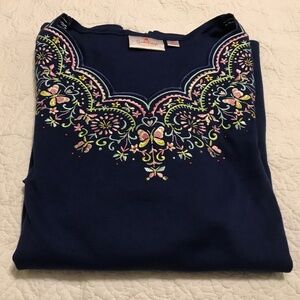 QF blue short sleeve scalloped neck embroidered top (XL)